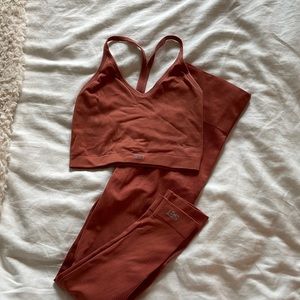 SET ACTIVE workout set (burnt orange color)